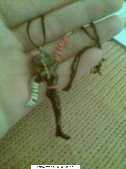 am un colier facut de mine :zzz: colectia mea cu lena